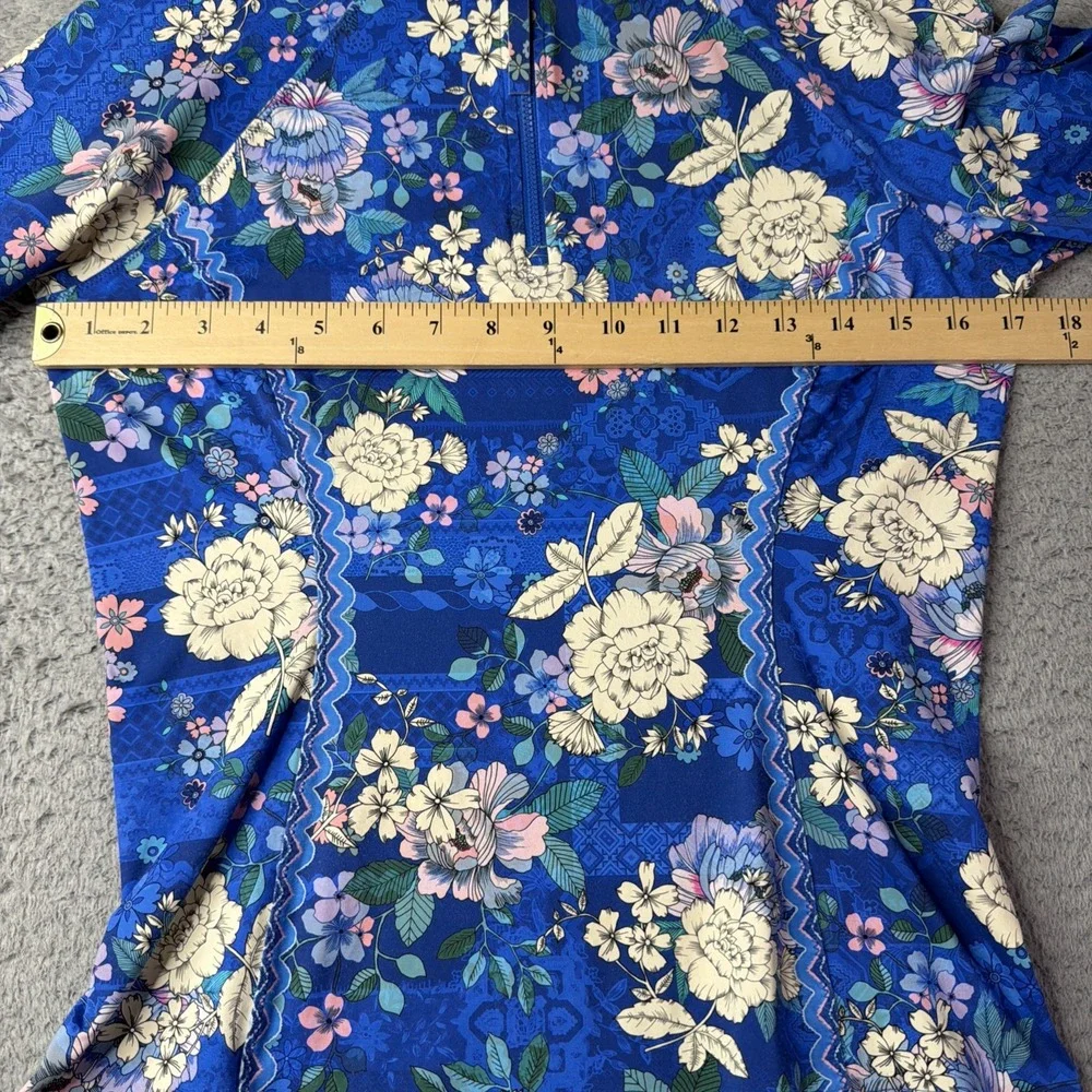 Johnny Was Rash Guard Top Womens Medium Blue Floral Surf Shirt Swim Johnny Was